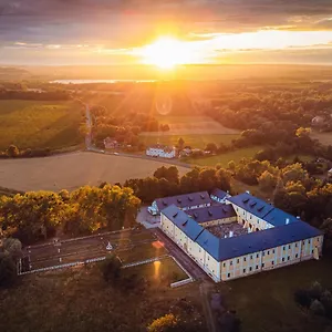 Hotel Chateau, Rychvald