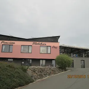  Pensjonat A Motobar Bravatice