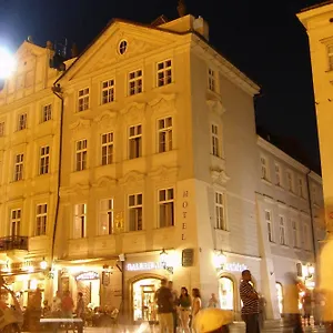 https://old-town-square-hotel.praguehotelsweb.com